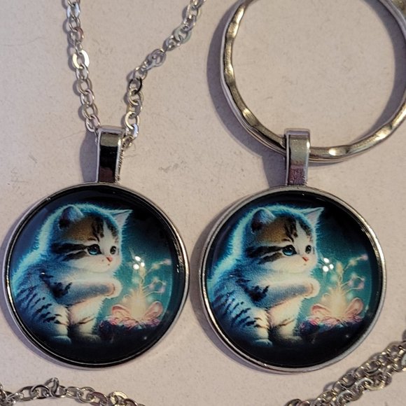 Pendant and Key Chain Combo - Picture 4 of 8